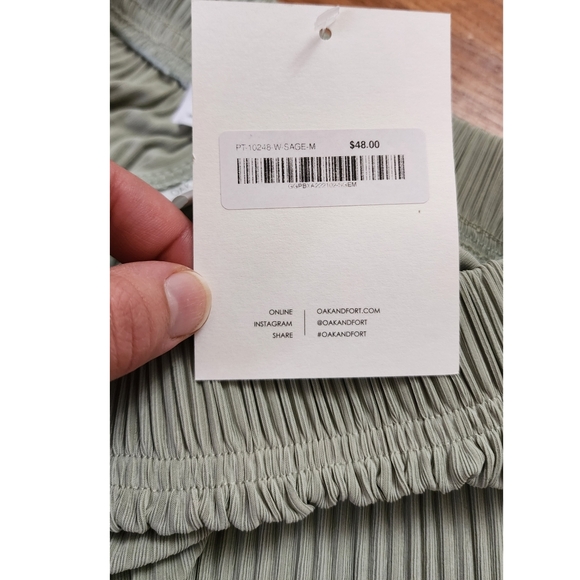 Oak and Fort accordian wide leg pants - Picture 4 of 5